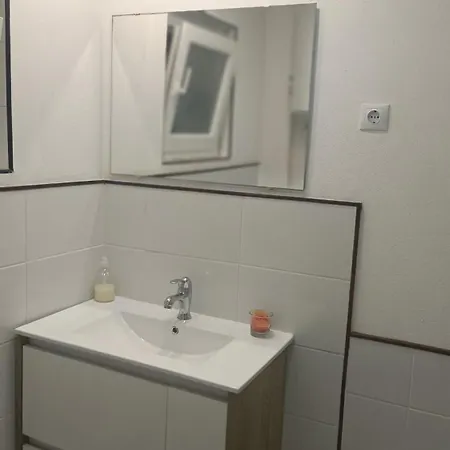 Ginjals 67 - Lisboa-sintra بيت للعطل